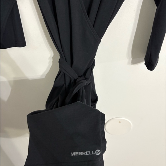 Merrell Black 3/4 sleeve wrap dress Size Medium - Picture 4 of 7